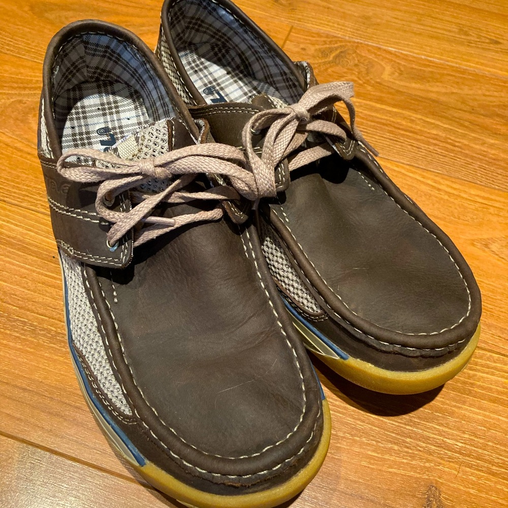 Teva Men’s Size 11 Brown Leather Boat Deck Lace Shoes